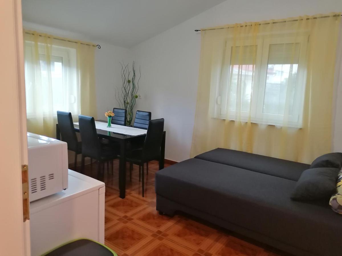 Apartmani Ivana Senj Сень Экстерьер фото