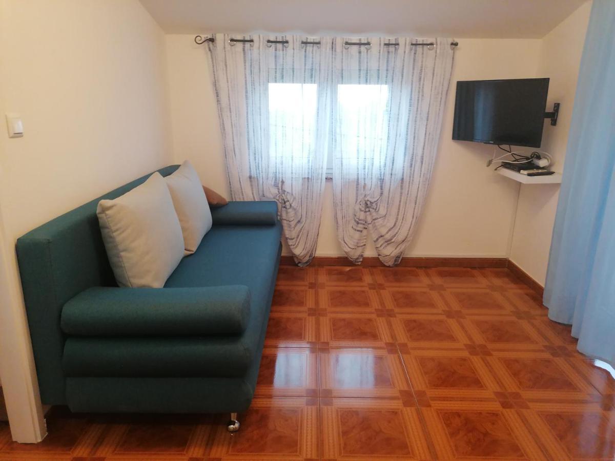 Apartmani Ivana Senj Сень Экстерьер фото