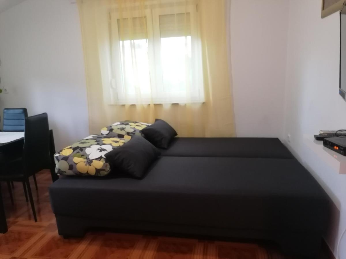 Apartmani Ivana Senj Сень Экстерьер фото