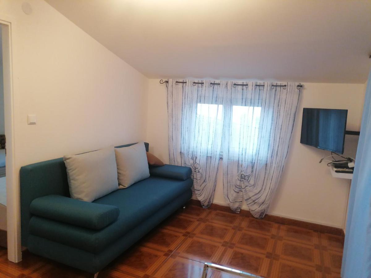 Apartmani Ivana Senj Сень Экстерьер фото