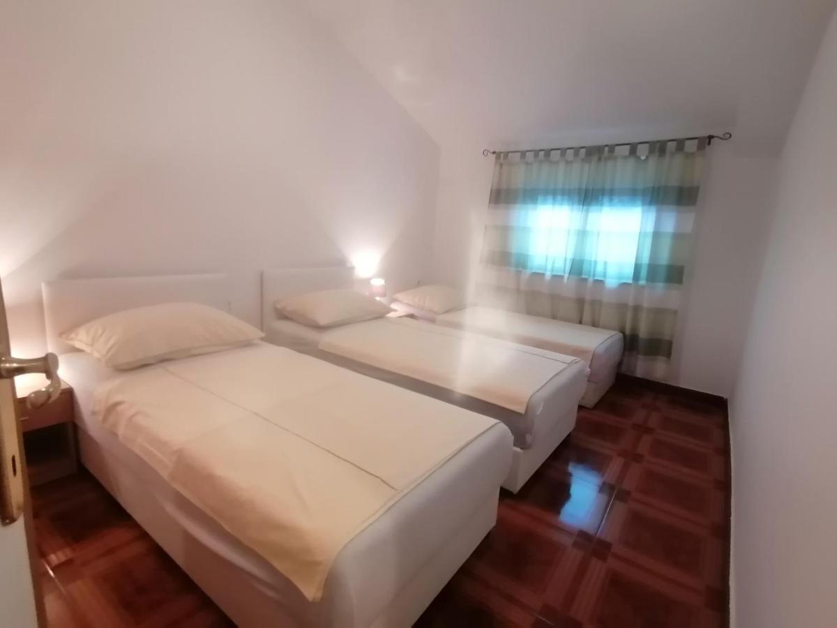 Apartmani Ivana Senj Сень Экстерьер фото